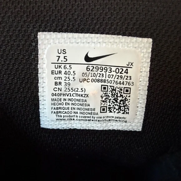 Nike Air Max Men's Black and Gray Sneakers - Picture 7 of 7